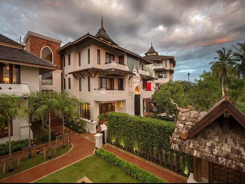 Shinnabhura Historic Boutique Hotel Phitsanulok Exterior foto
