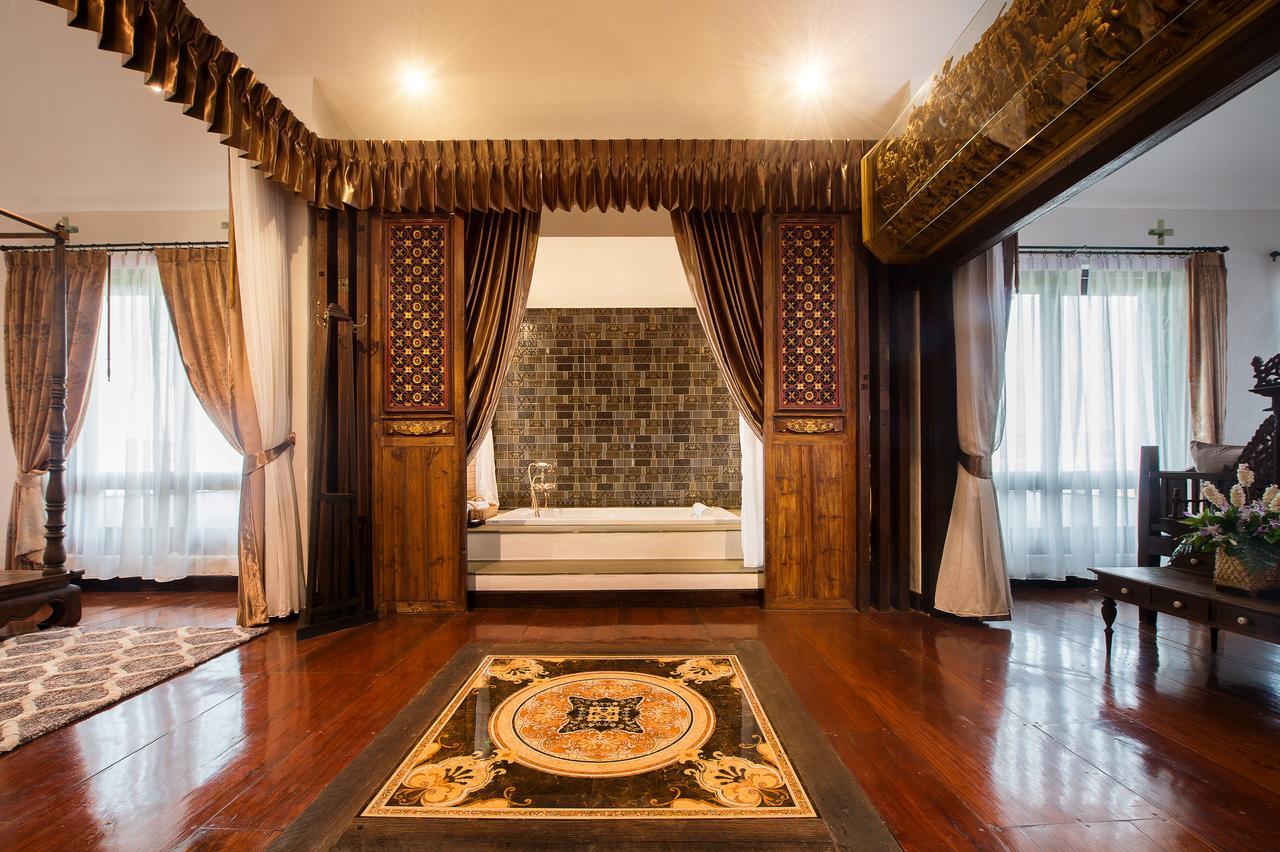 Shinnabhura Historic Boutique Hotel Phitsanulok Exterior foto