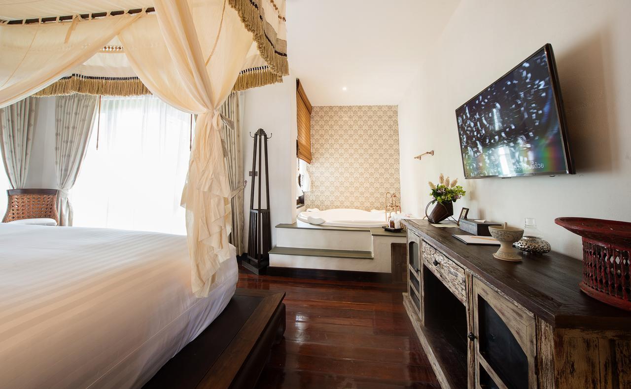 Shinnabhura Historic Boutique Hotel Phitsanulok Exterior foto